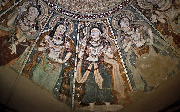 Kumtura Caves
