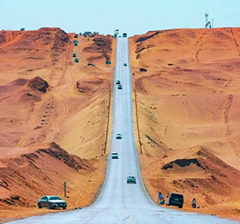 the Taklamakan Highway.jpg the Taklamakan Highway.jpg