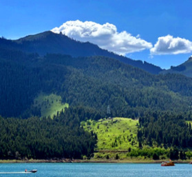 Heavenly Lake.jpg Heavenly Lake.jpg