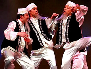 hui dancing 02.jpg