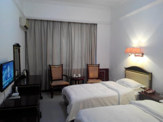 Luxemon Qinibagh Hotel