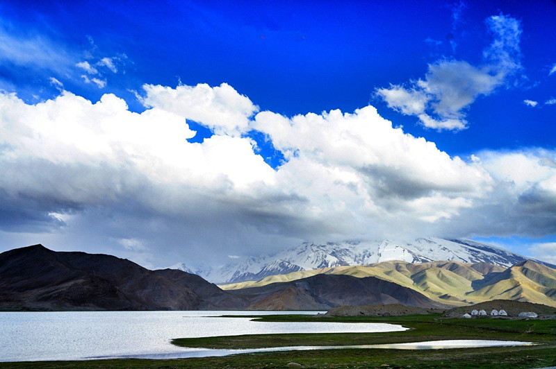 karakul-lake.jpg karakul-lake.jpg